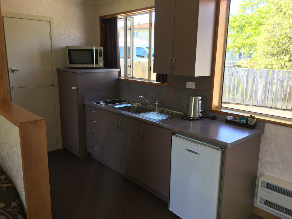 Lakeside & 3* Te Anau