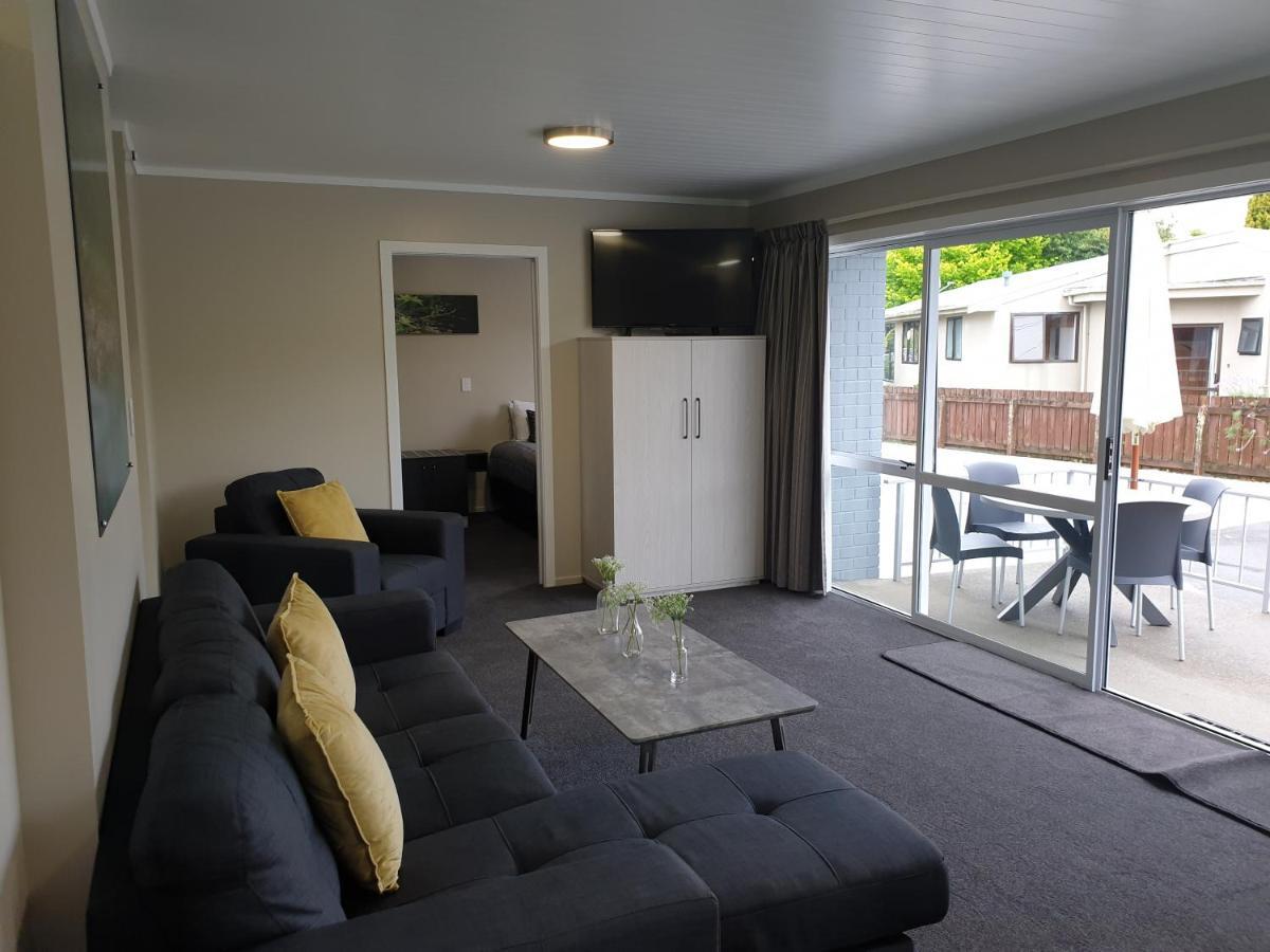 Lakeside & Te Anau