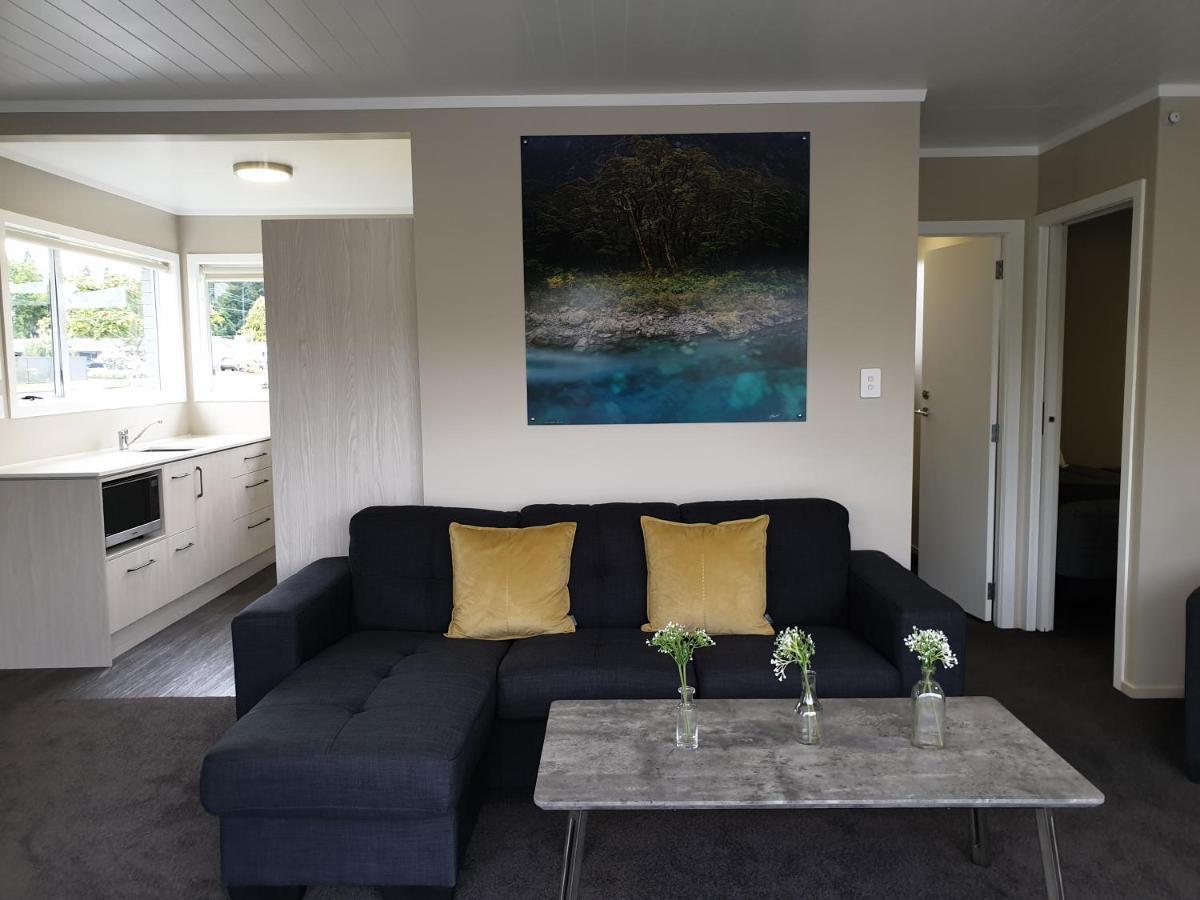 Lakeside & Te Anau